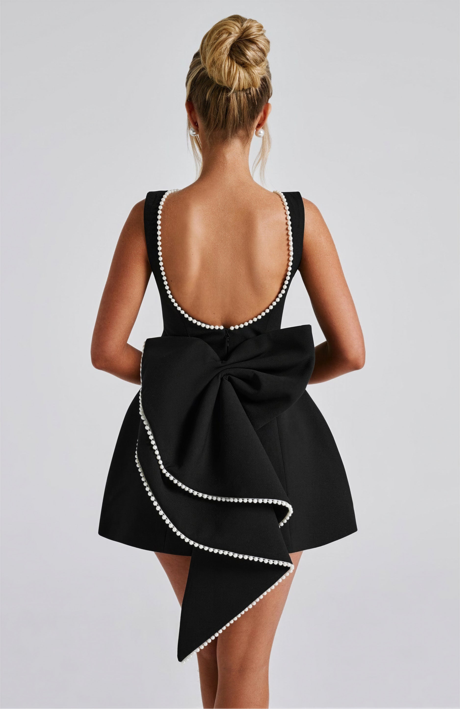 #Color_Black